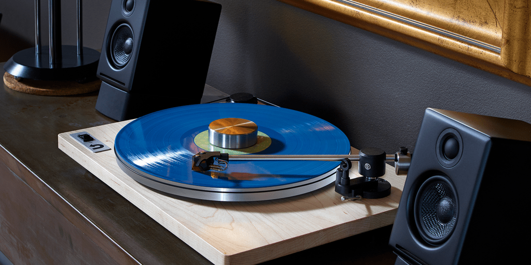 découvrez les avantages des platines vinyles en 2025 : sonorité immersive, esthétique vintage, connectivité moderne et expérience d'écoute unique. plongez dans le monde du vinyle et sublimez votre collection musicale.
