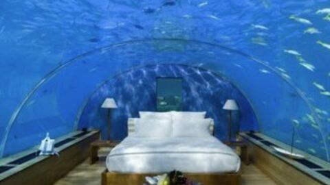 découvrez l'incroyable expérience d'un hôtel sous-marin en france, où le luxe rencontre l'émerveillement aquatique. profitez de vues imprenables sur la vie marine tout en savourant un séjour inoubliable dans un cadre unique.