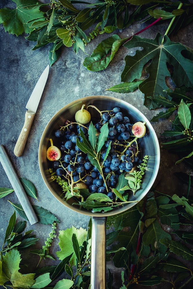 découvrez notre collection d'ustensiles de cuisine vintage, alliant charme d'antan et fonctionnalité moderne. parfaits pour les passionnés de cuisine, ces outils ajoutent une touche rétro à votre décor tout en facilitant la préparation de vos plats préférés.