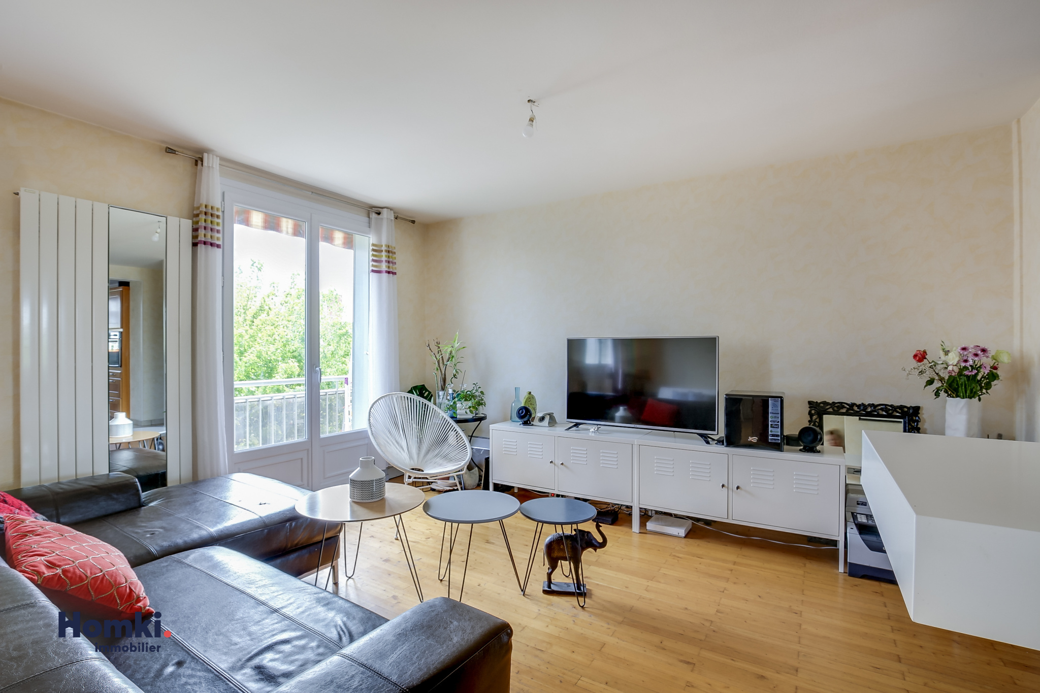 découvrez comment adopter un style de vie épuré grâce à un appartement minimaliste : astuces déco, aménagement fonctionnel et conseils pour optimiser l’espace tout en créant une ambiance chaleureuse et moderne.